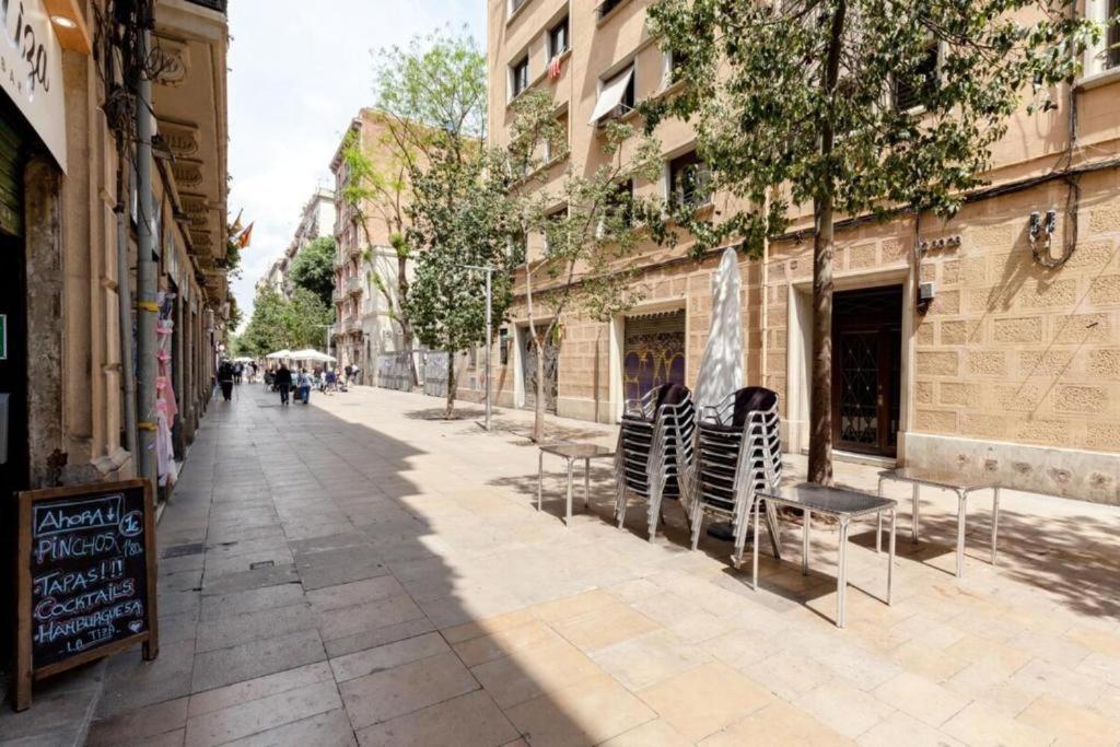 Apartament Modern Al Carrer Blai, Poble Sec Barcelona Exterior photo